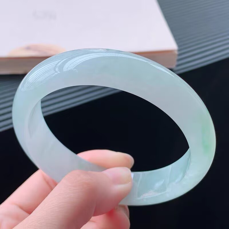 왁스 같은 질감의 단색 보석 아이스 팔찌 비취 뱅글 - Bracelets 리뷰 및 가격
